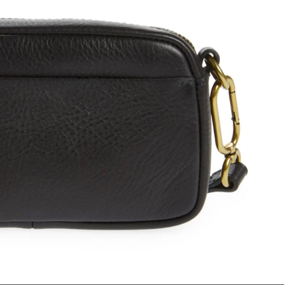 Mini The Leather Carabiner Crossbody Bag
MADEWELL